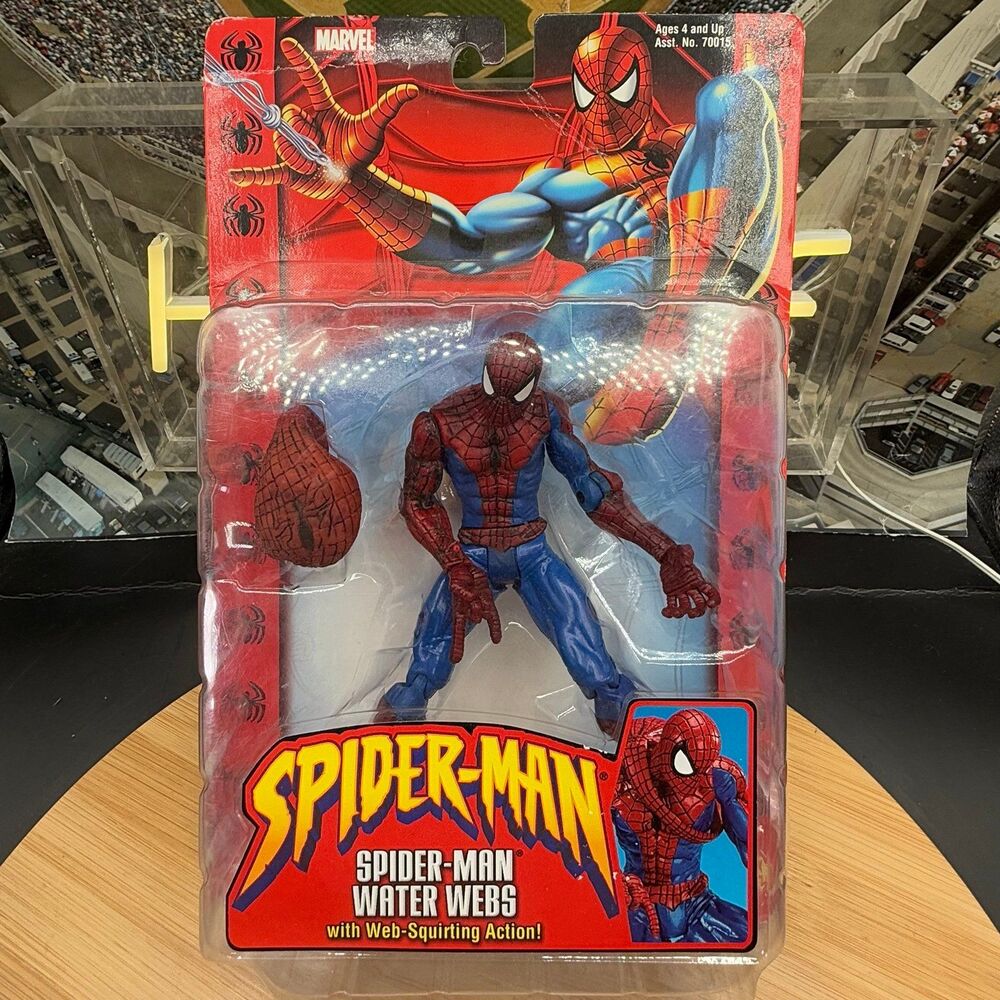 Vintage 2002 Spiderman Water Webs Water Squirting Action Toy Biz new